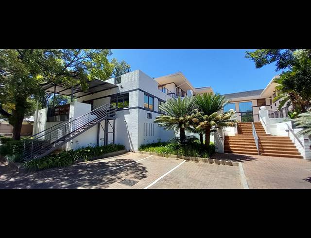 563M² OFFICE TO LET IN EDENBURG